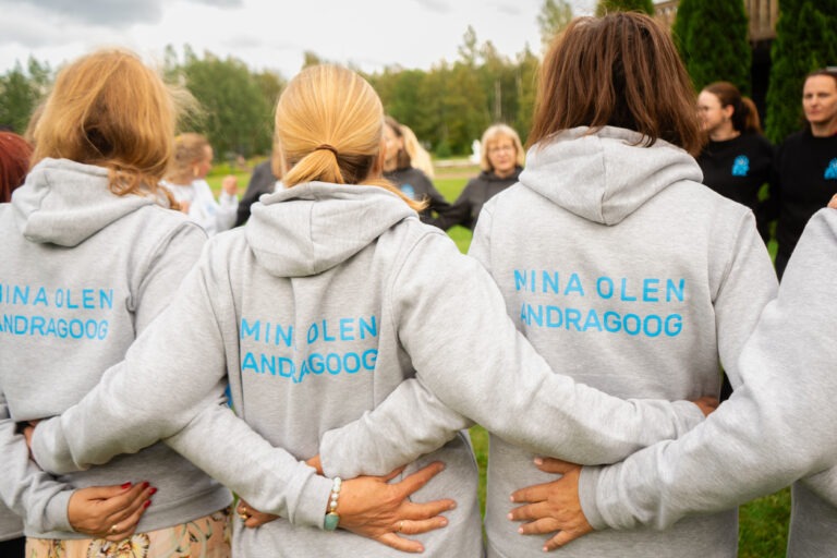 #minaolenandragoog